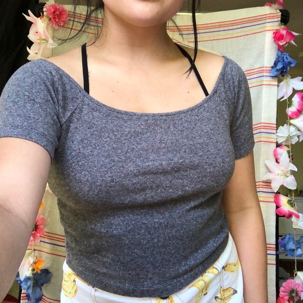F21 gray crop top